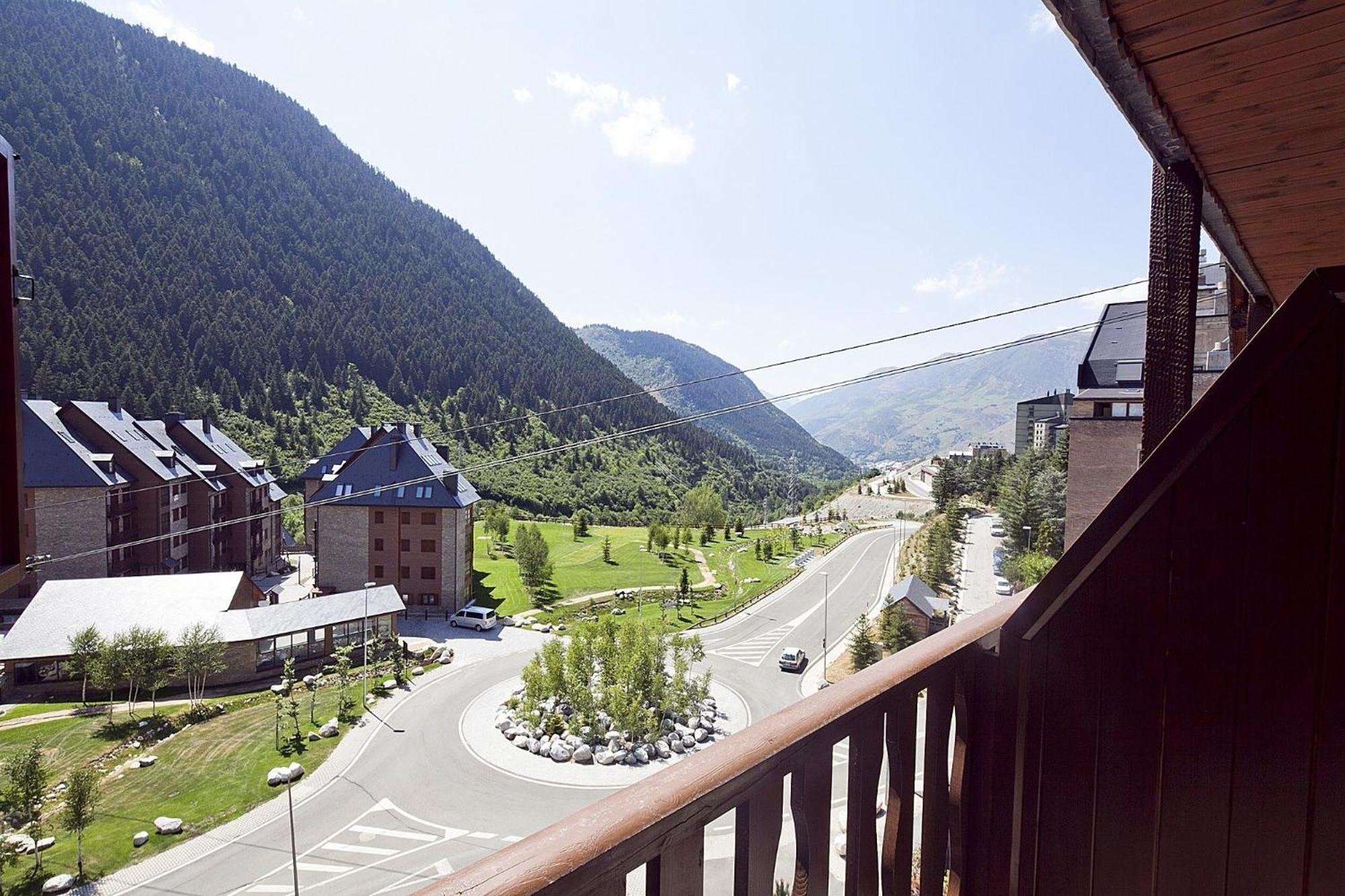 Luderna - Apartamento Con Terraza Bonaigua B2 Salient Baqueira Beret Luaran gambar
